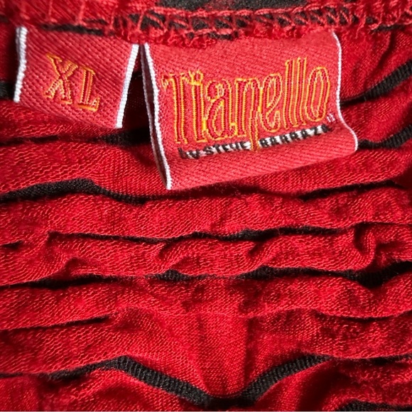 Tianello Women’s Ballet Tee Sz XL Red Black Textured Long Sleeve Rayon Blend - Picture 6 of 9